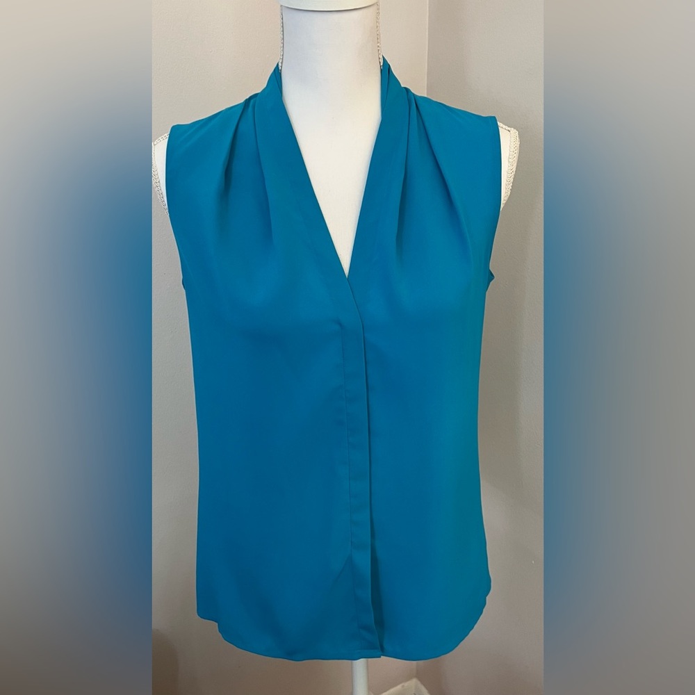 Calvin Klein Fitted Blue Sleeveless Blouse
